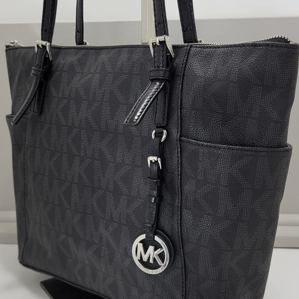 Michael Kors Black Tote Bag - Picture 3 of 16